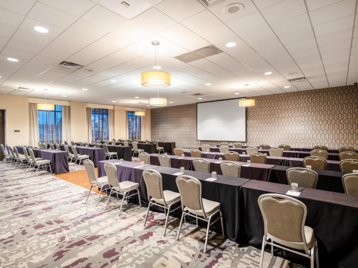 Hotel Crowne Plaza Milwaukee South By Ihg Zewnętrze zdjęcie